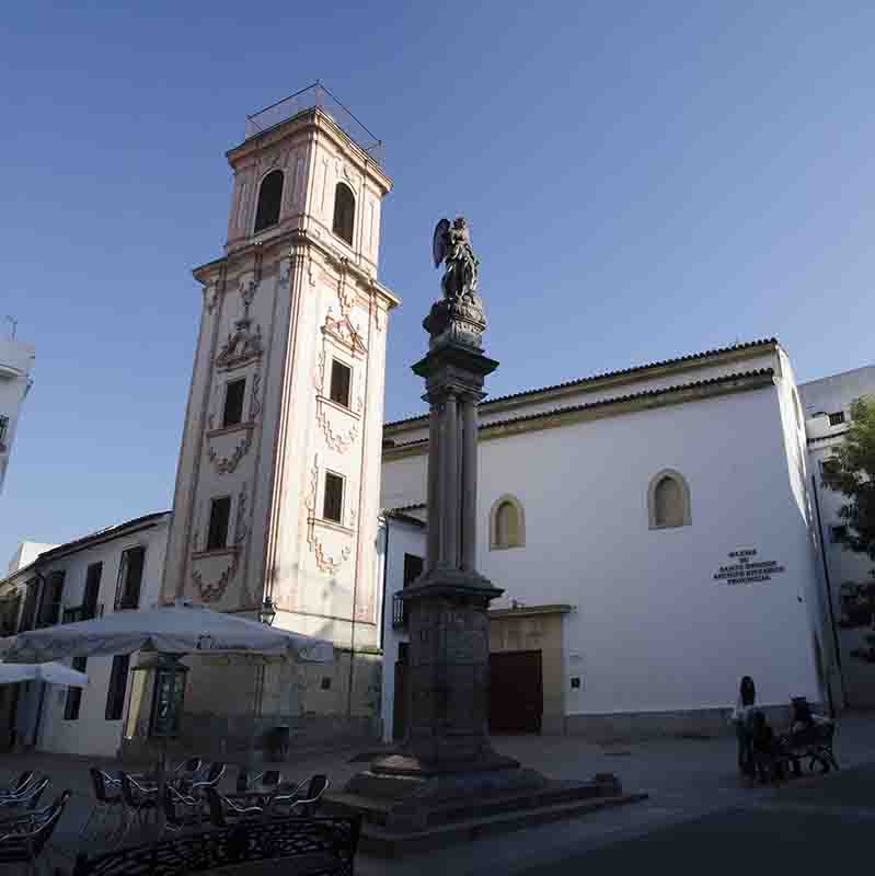 Córdoba 204 - iglesia de Santo Domingo - Archivo Histórico Provincial.jpg